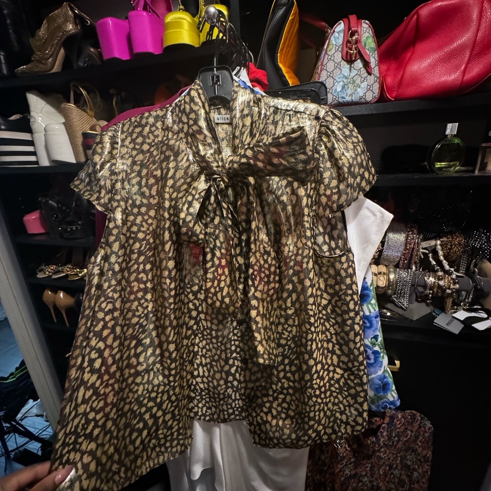 Alice Olivia gold metallic top